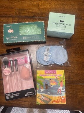 Variety of beauty products/supplies - ALL NEW